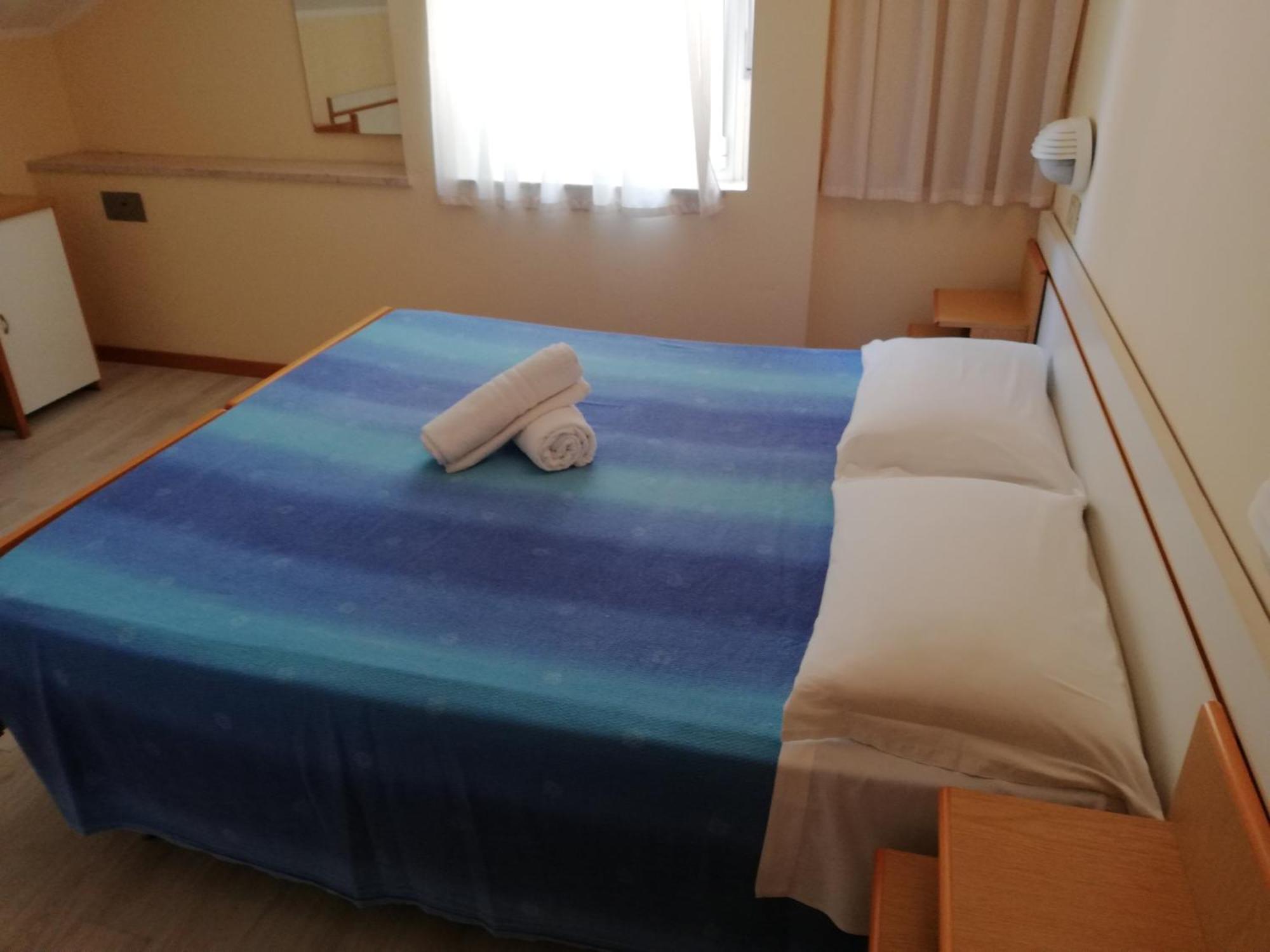 Hotel Tosi Riccione Exteriör bild